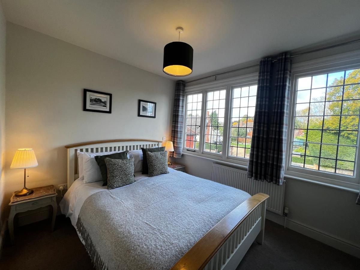 White Hart Bed & Breakfast Alton  Oda fotoğraf