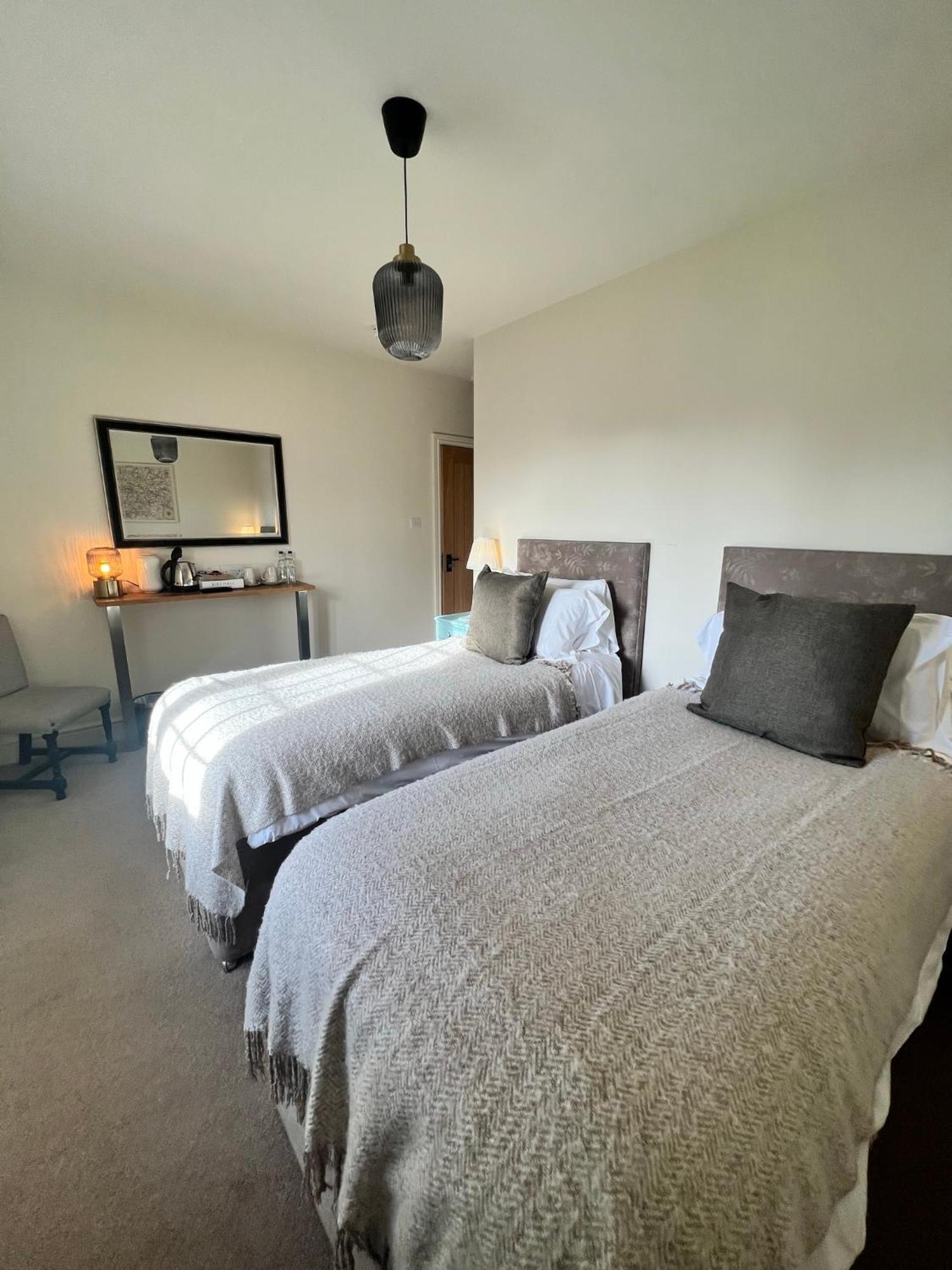 White Hart Bed & Breakfast Alton  Oda fotoğraf